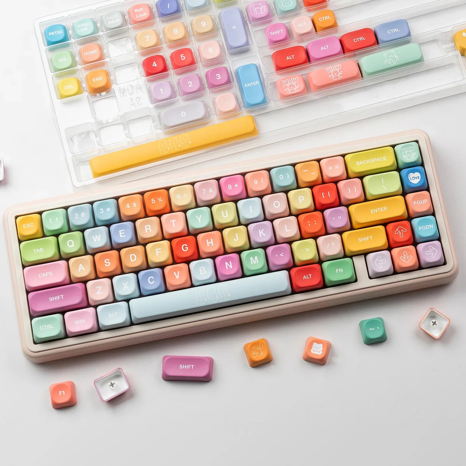 132 Keys Bear Candy MOA Profile Keyboard Keycaps Dye Sublimation PBT Keycaps for Cherry Mechanical MX Switches Gaming Keyboard